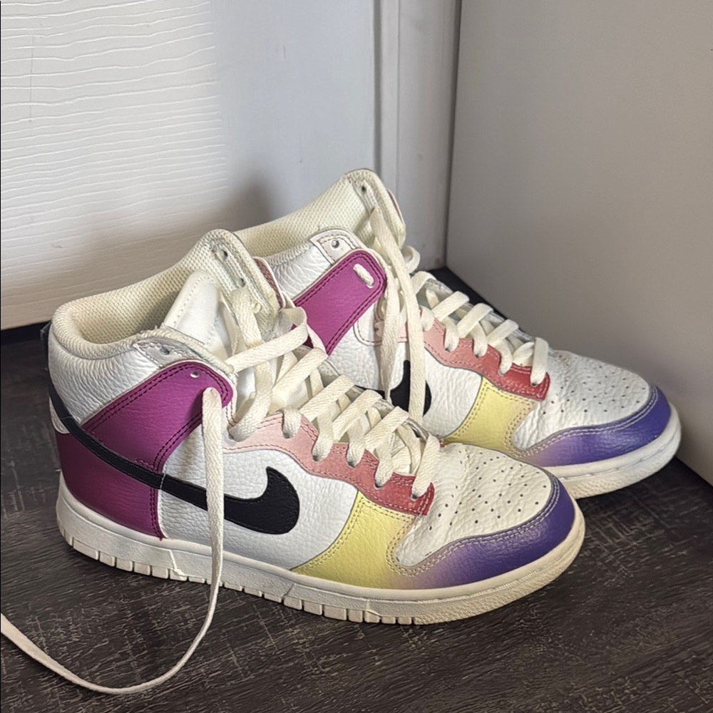Nike Multicolor High-Top Sneakers
